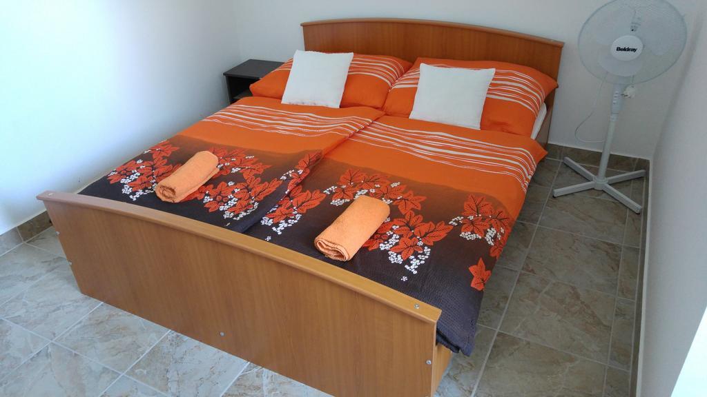 Vasti Apartman Сиофок Екстериор снимка