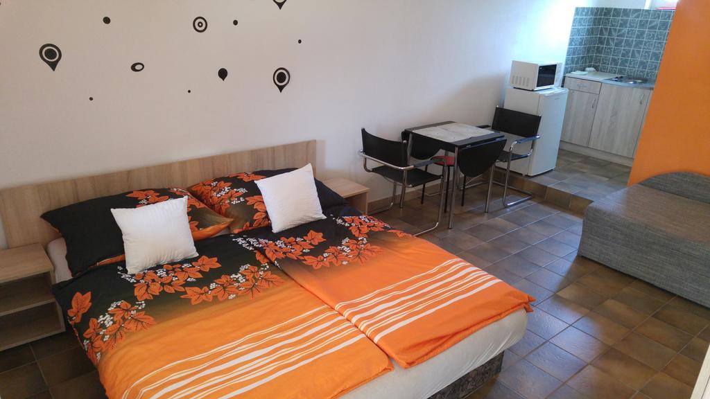 Vasti Apartman Сиофок Екстериор снимка