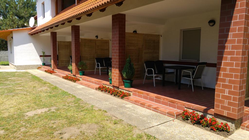 Vasti Apartman Сиофок Екстериор снимка