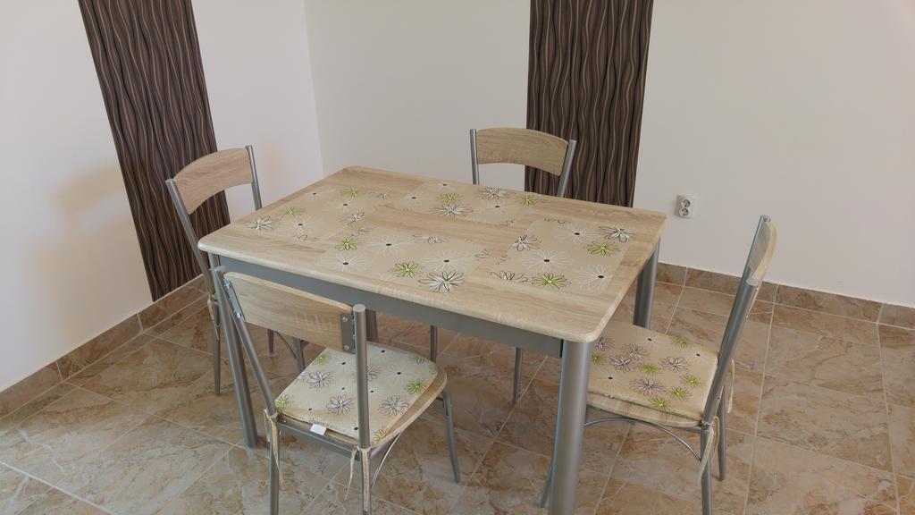 Vasti Apartman Сиофок Екстериор снимка
