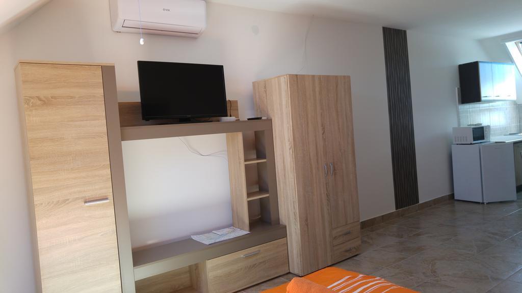 Vasti Apartman Сиофок Екстериор снимка