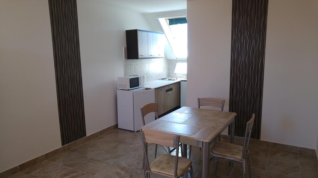 Vasti Apartman Сиофок Екстериор снимка