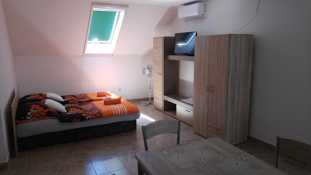 Vasti Apartman Сиофок Екстериор снимка